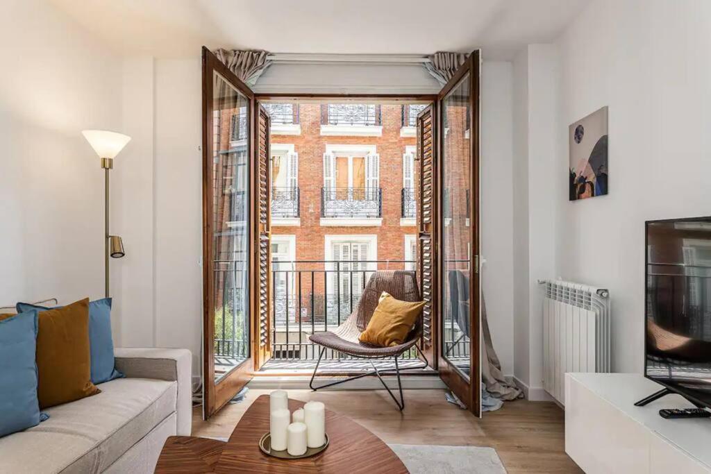 Nice Apartment Near Gran Via Val27 마드리드 외부 사진