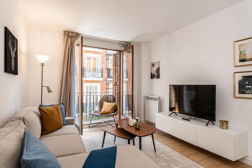 Nice Apartment Near Gran Via Val27 마드리드 외부 사진